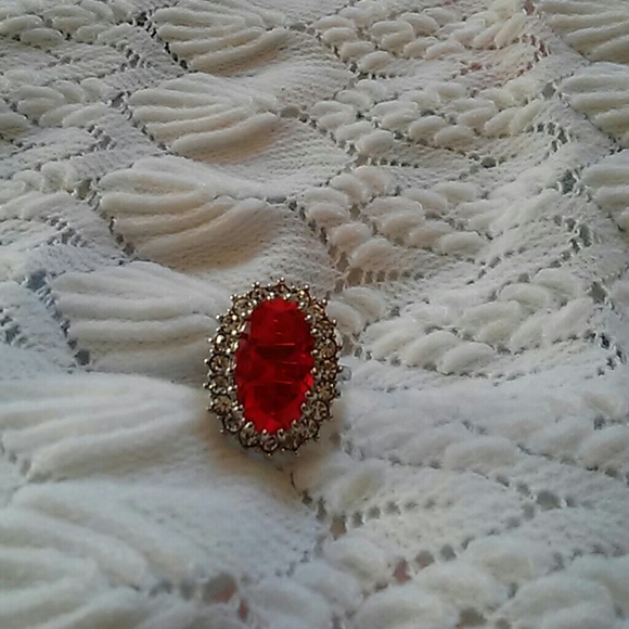 Ring - Picture 4 of 4